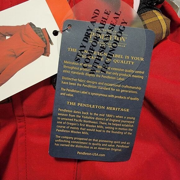 Pendleton Women’s Insulated Hooded Waterproof Raincoat Red NWT - Picture 9 of 11